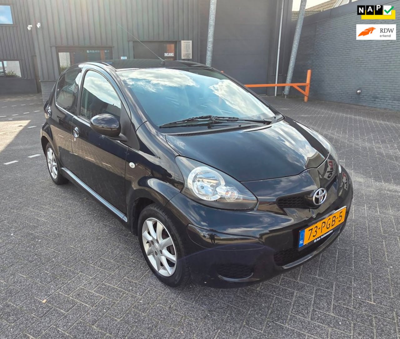 Toyota Aygo - 1.0-12V Comfort Navigator Face lift Nap AUTOMAAT! - AutoWereld.nl