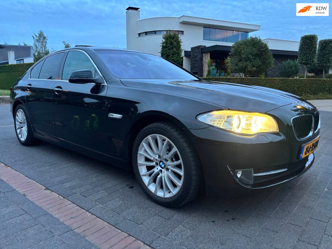 BMW 5-serie - 530i High Executive 272 pk n.a.p. 169 dkm zeer luxe uitgevoerd. - AutoWereld.nl
