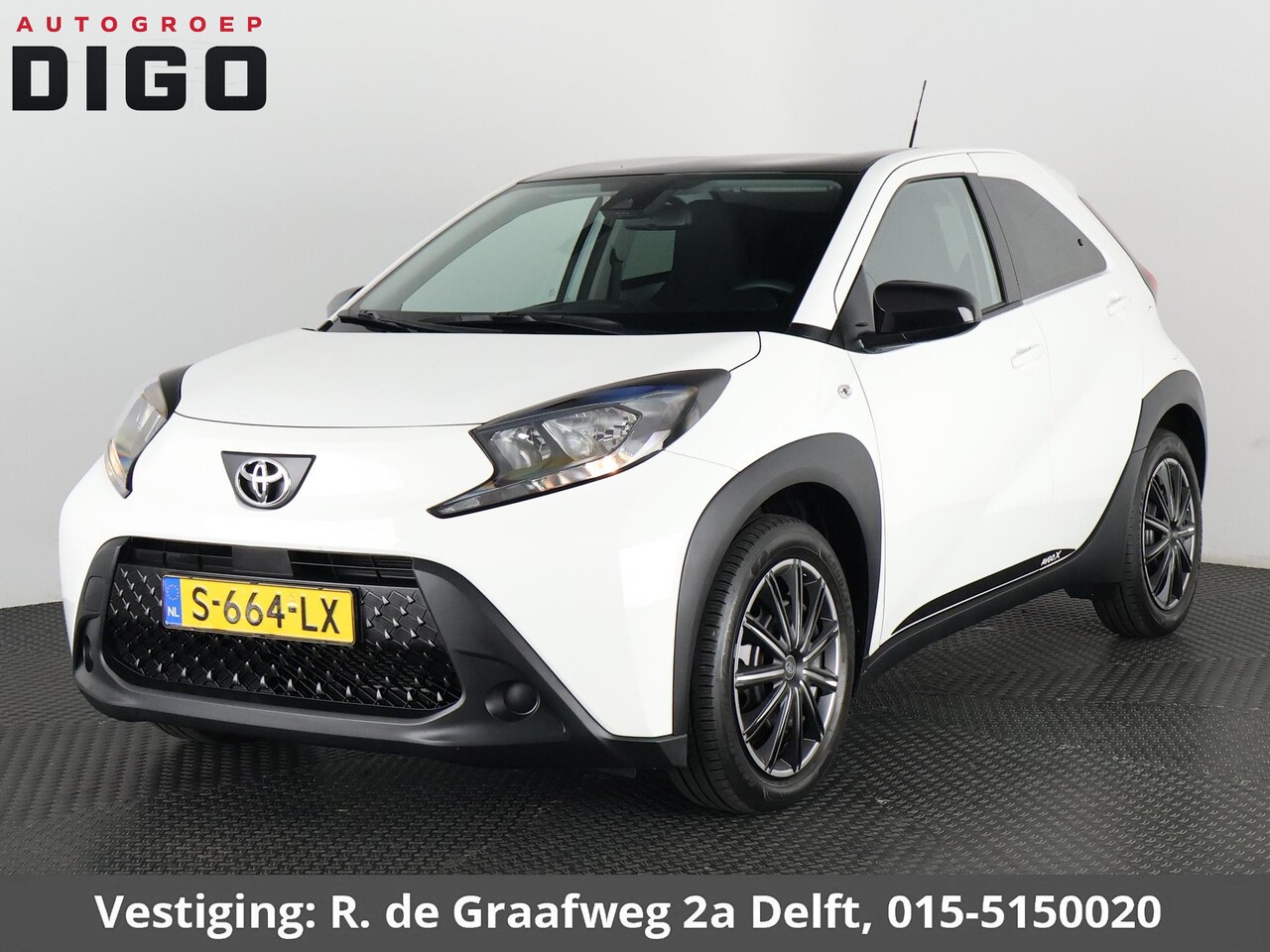 Toyota Aygo X - 1.0 VVT-i MT Play Sport | Apple Carplay & AndroidAUTO | Airco | Camera | Privacy Glass | * - AutoWereld.nl