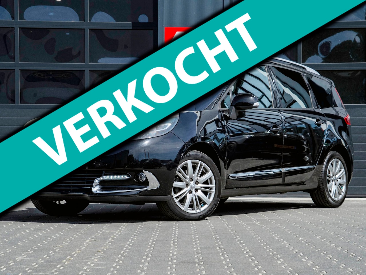 Renault Grand Scénic - 1.2 TCe Bose 7P | TREKHAAK | NAVI | KEYLESS - AutoWereld.nl