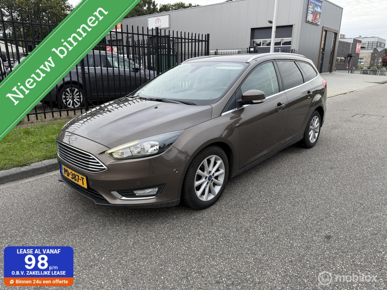 Ford Focus Wagon - 1.5 TDCI Titanium automaat - AutoWereld.nl