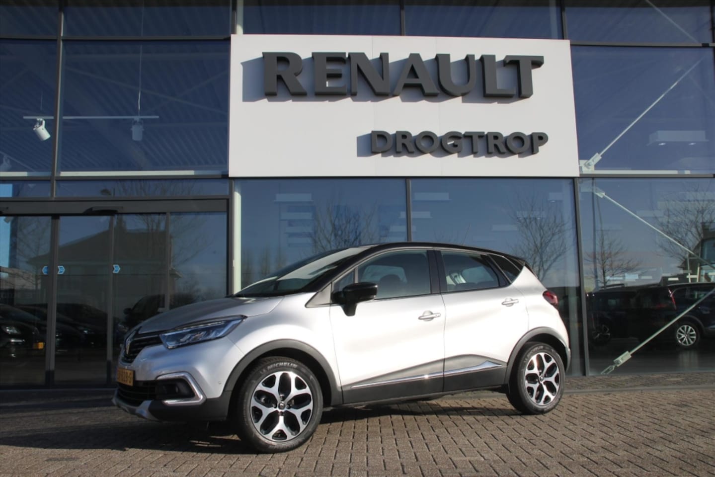 Renault Captur - 90PK-INTENS-116DKM-NAVI-CLIMA-CAMERA-LMV-PDC- - AutoWereld.nl