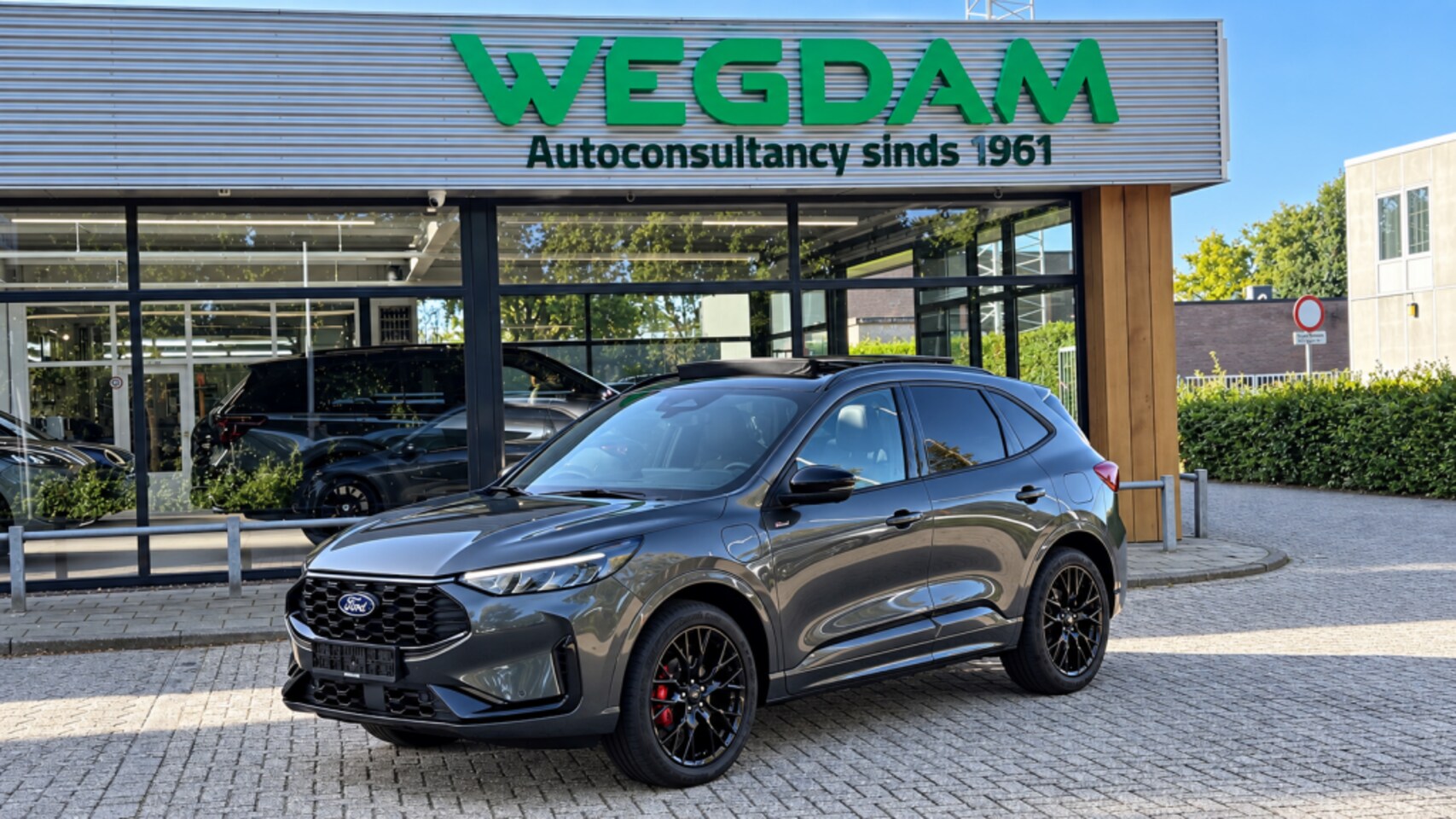 Ford Kuga - 2.5 PHEV ST-LINE X 243pk / BLACK PACK / Nieuwste model! Blue cruise mogelijk - AutoWereld.nl