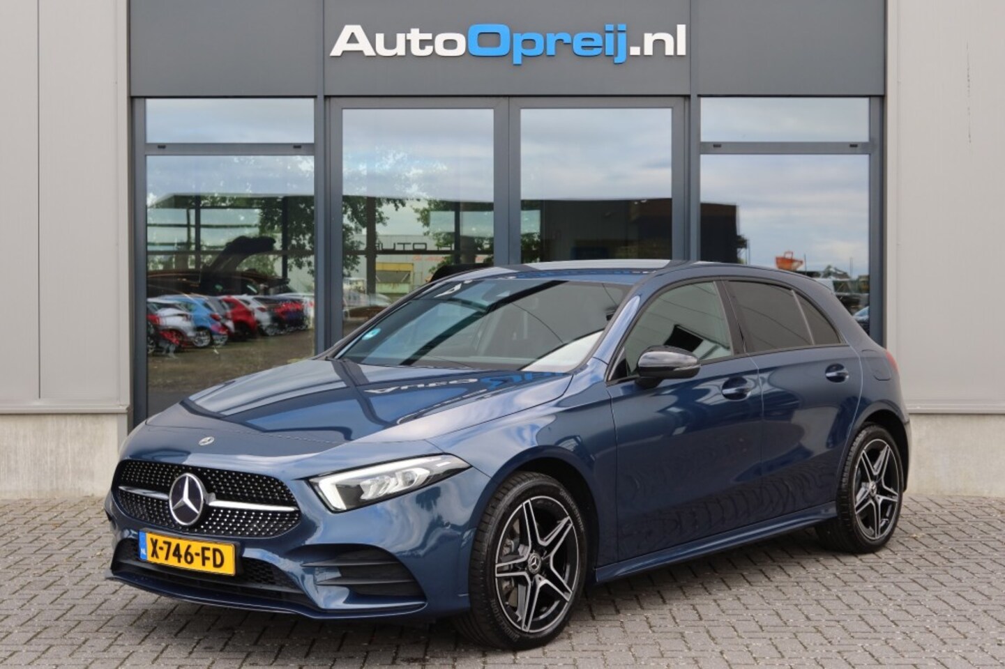 Mercedes-Benz A-klasse - 250 e AMG Line AUTOMAAT Plug in Hybride 218pk NAVI, Leder, Camera - AutoWereld.nl