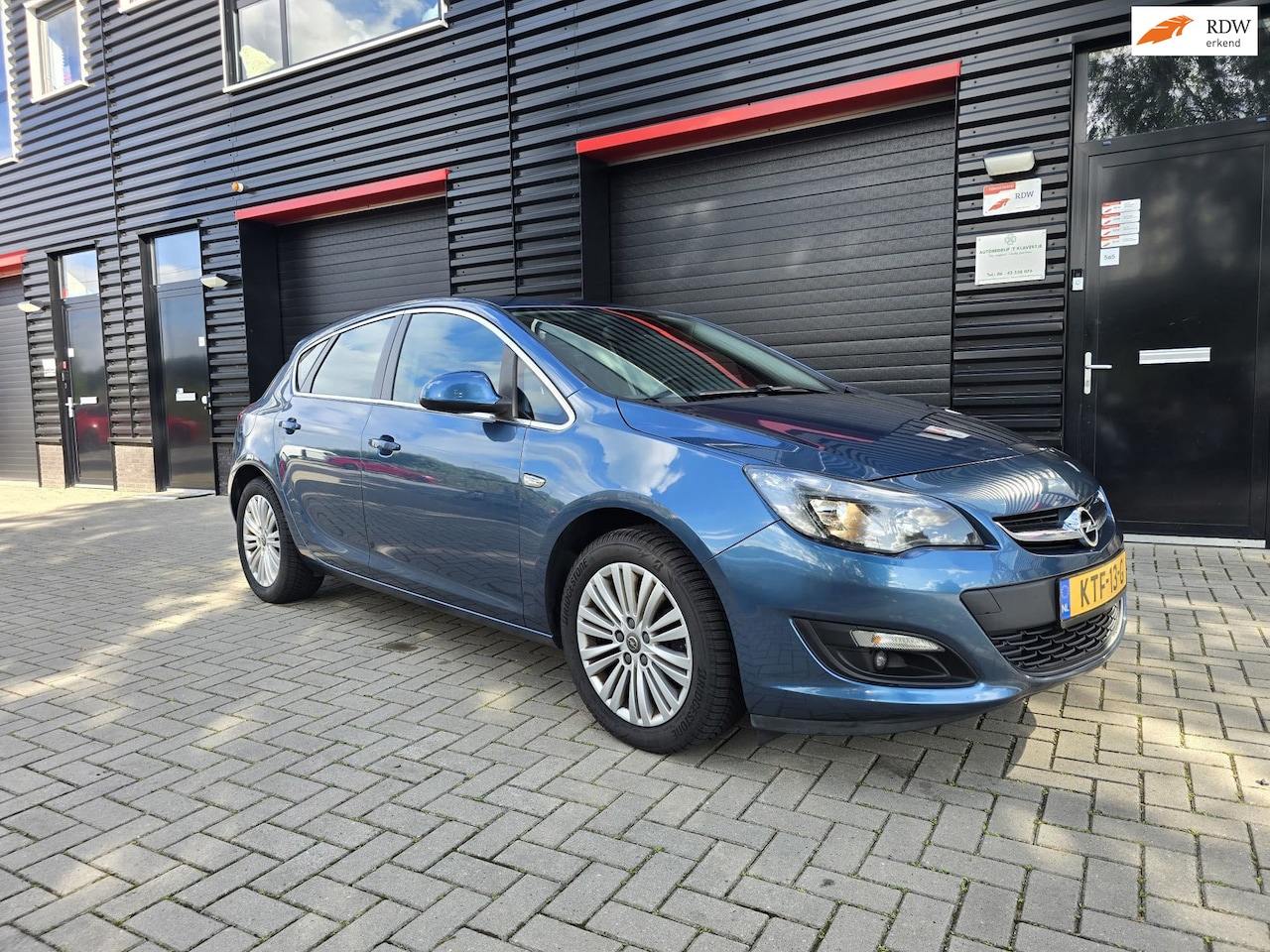 Opel Astra - 2.0 CDTi | AUTOMAAT | NAVIGATIE | PDC | CAMERA | ELEC. PAKKET | NW APK - AutoWereld.nl