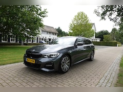BMW 3-serie Touring - 330i High Executive M-sport | Adaptieve Cruise | Trekhaak | Camera | CarPlay | LED |