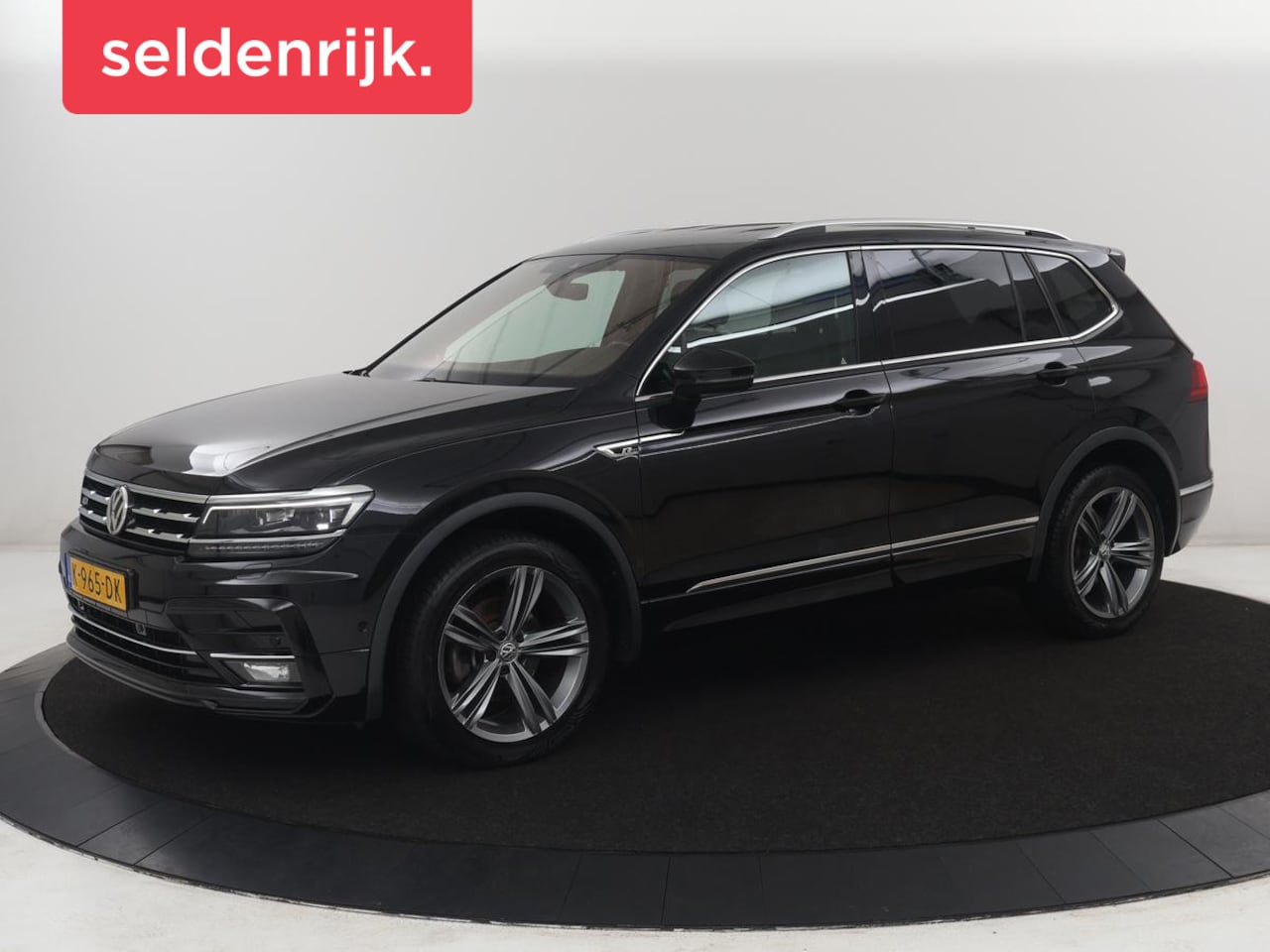 Volkswagen Tiguan Allspace - 1.5 TSI Highline Business R | Leder | Trekhaak | Virtual dashboard | Adaptive cruise | Cam - AutoWereld.nl