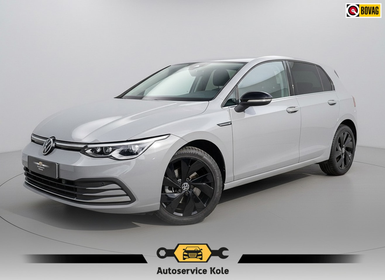 Volkswagen Golf - 1.5 TSI 130pk Style * LAGE KMSTAND 26.000KM! * ParkeerCamera * Adaptieve Cruise Control * - AutoWereld.nl