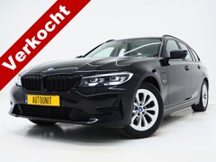 BMW 3-serie Touring - 320e Shadow Line | Camera | Trekhaak | Leder/Stof | DAB | LED | Cruise | Carplay