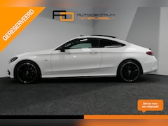 Mercedes-Benz C-klasse Coupé - 200 AMG Line Night Edition / Panoramadak / Apple Carplay - Android Auto / Stoelverwarming