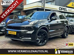 Lynk & Co 01 - 1.5 261PK Plug-in Hybrid Black Edition Automaat + 20''/ Navi/ Clima/ Ad.Cruise/ Panorama/