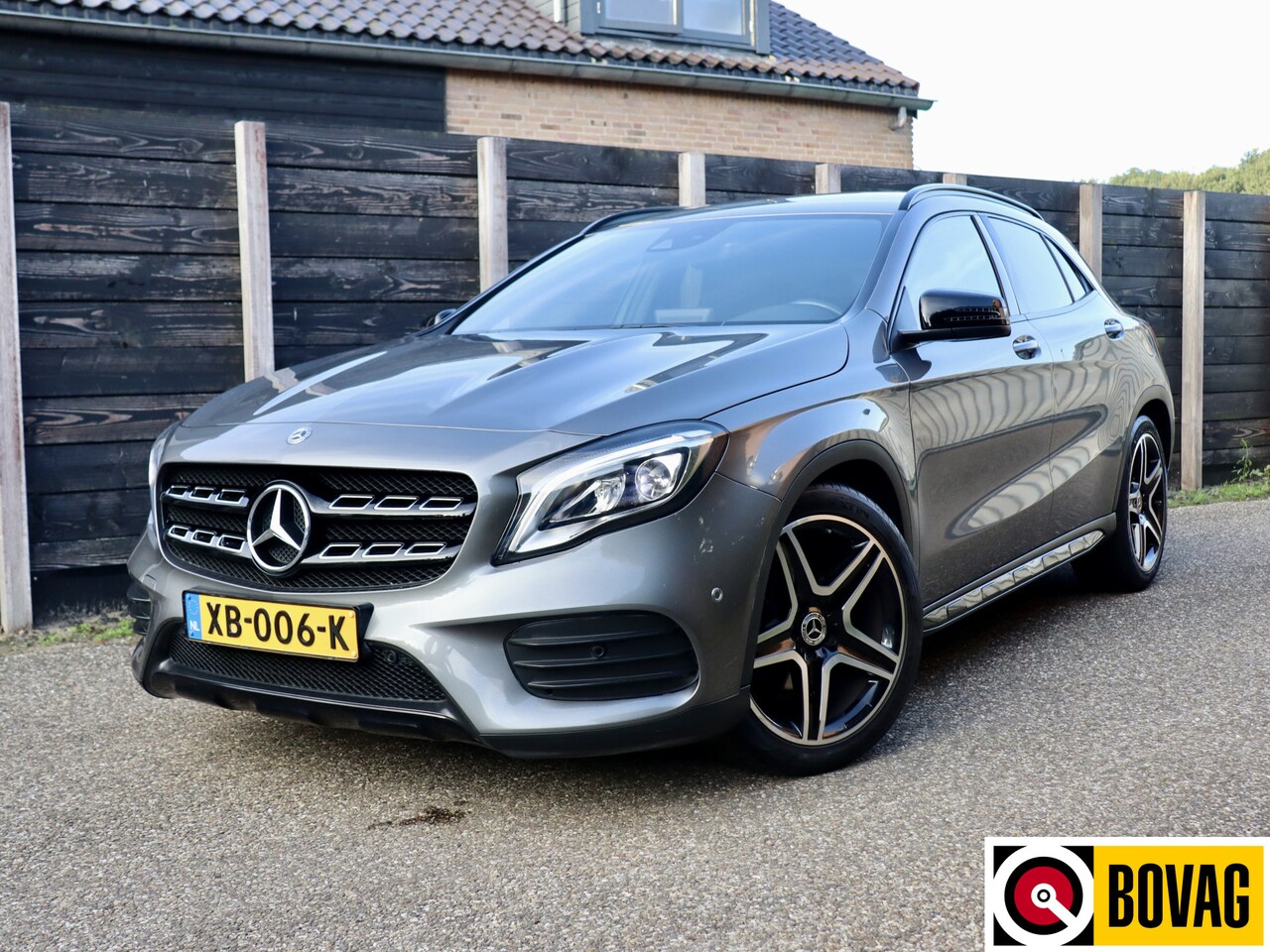 Mercedes-Benz GLA-Klasse - 180 Business Solution AMG NL-auto | trekhaak - AutoWereld.nl