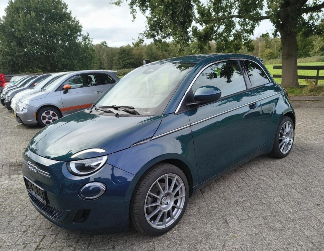 Fiat 500 - E- 42KW-2023- Snelladen-Camera- Carplay-meer... - AutoWereld.nl
