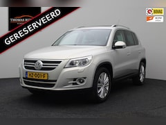 Volkswagen Tiguan - 2.0 TSI Sport&Style 4Motion 2011 | Schuifkanteldak | Airco | Parkeersensoren | Goed Onderh