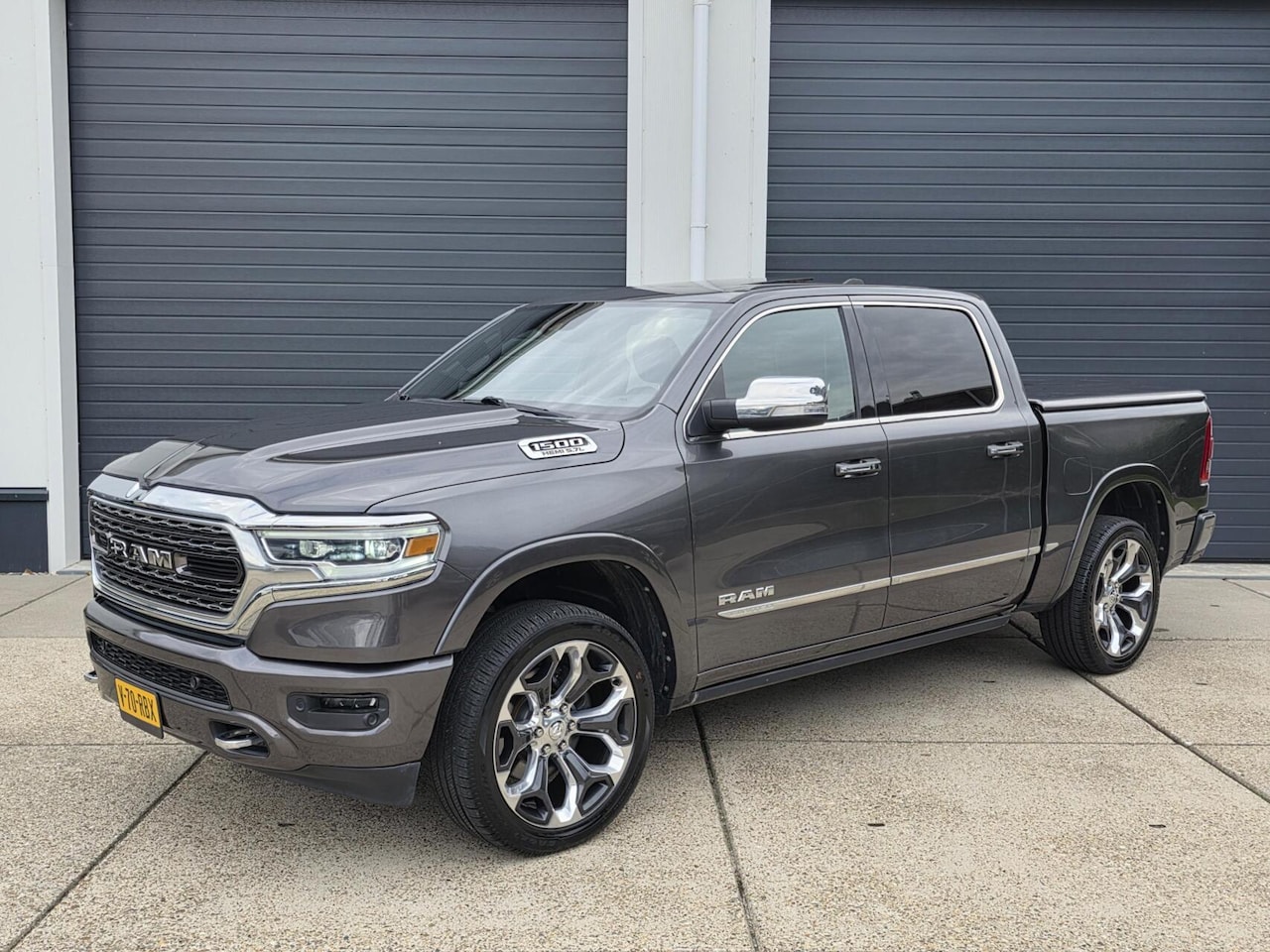Dodge Ram 1500 - 4X4 5.7 V8 4x4 Crew Cab 5'7 Limited - AutoWereld.nl