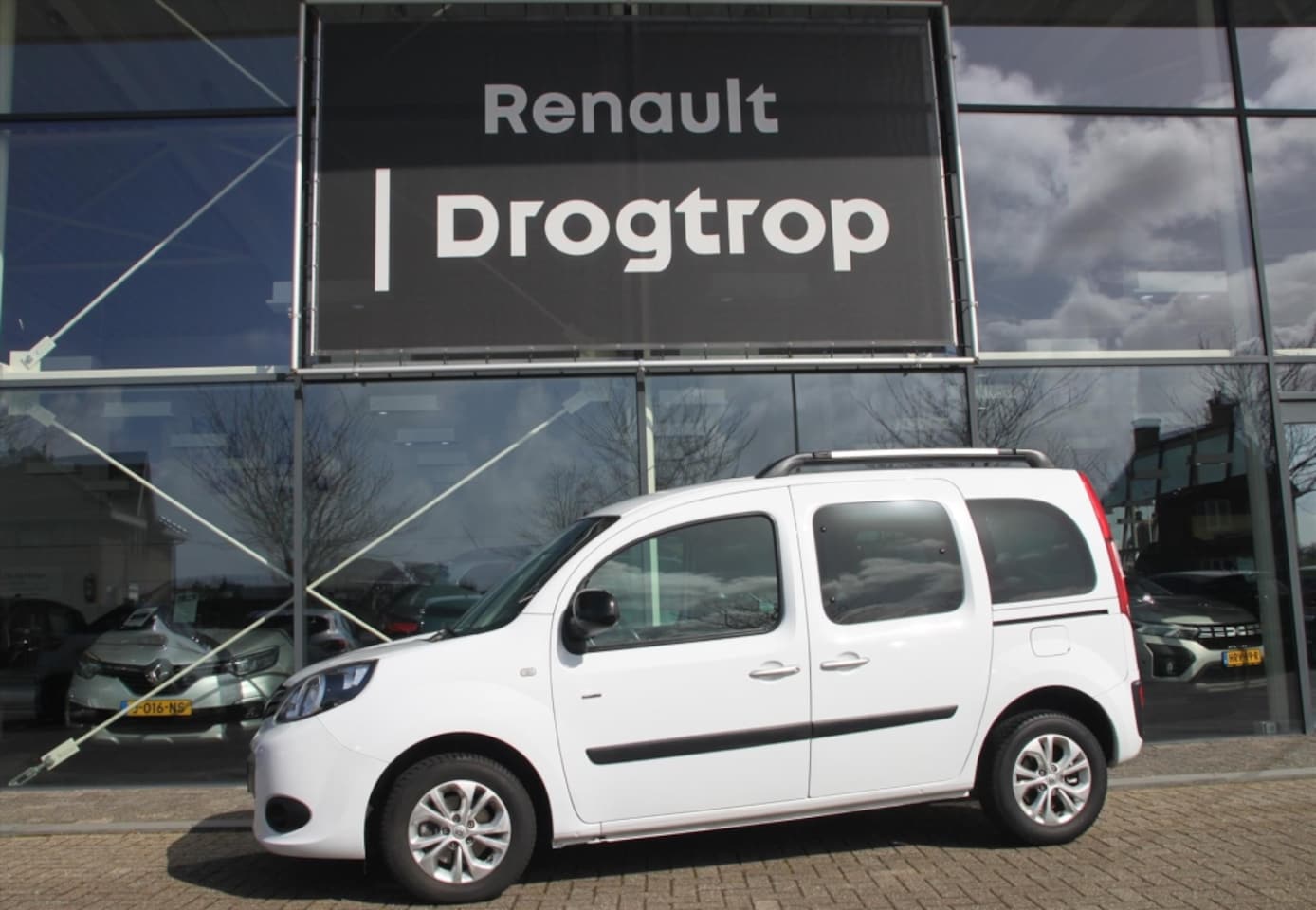 Renault Kangoo - Ii 115PK-LIMITED-AUTOM-104DKM-CLIMA-CRUISE-BLUET- - AutoWereld.nl