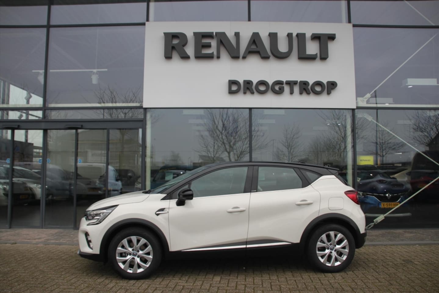 Renault Captur - 160PK-INTENS-PLUG IN HYBRID-67DKM-NAVI-CAMERA- - AutoWereld.nl