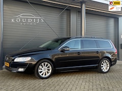 Volvo V70 - 2.0 T4 Dynamic, ACC, Stoel/Stuur verw., Afn Trekhaak, Standkachel, Dodehoek, Nieuwe distri