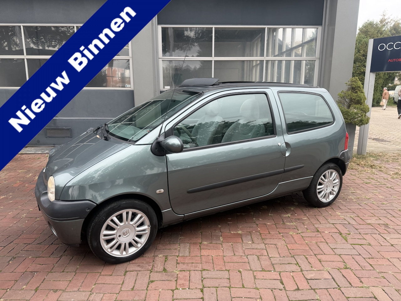 Renault Twingo - 1.2 Authentique Schuifdak,Airco,Cv,Radio/cd,Trekhaak Bj 2007 apk 09-2027 - AutoWereld.nl