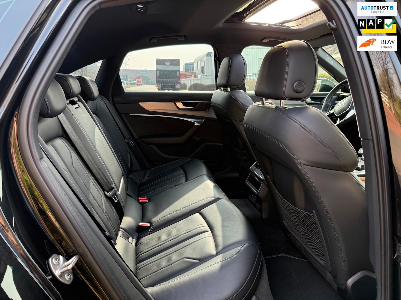 Audi A6 Limousine - 55 TFSI 340PK S-LINE PANORAMA/LEDER/MEMORY! NIEUWSTAAT! - AutoWereld.nl