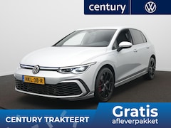Volkswagen Golf - 1.4 eHybrid GTE 245PK / 18 Inch / Sensoren / Stoelverwarming