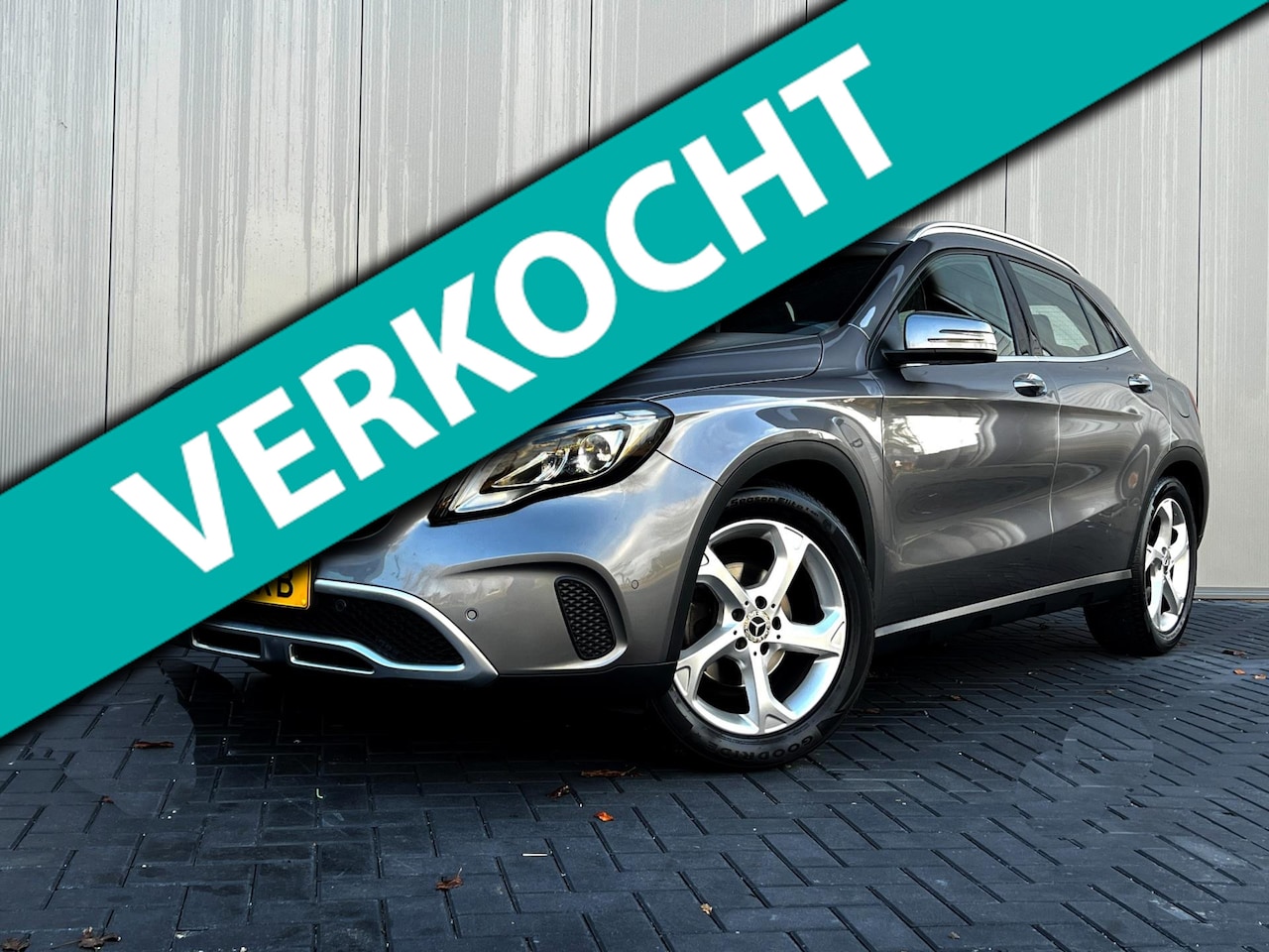 Mercedes-Benz GLA-Klasse - 180 Ambition Navi_Carplay_Camera_Trekh_Clima_Cruise - AutoWereld.nl