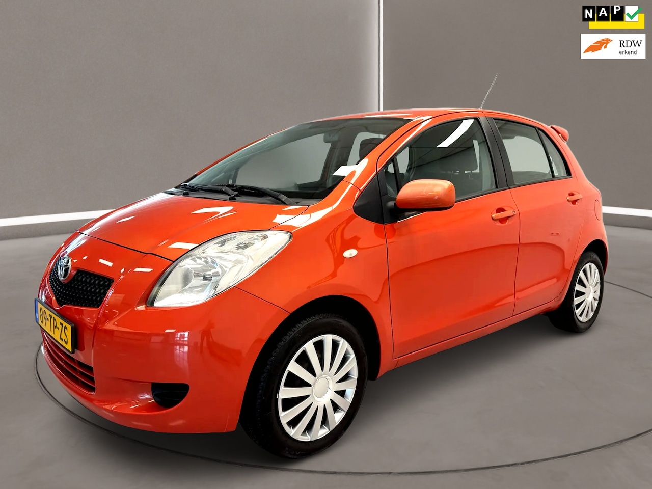 Toyota Yaris - 1.3 VVTi Sol 87 Pk 5 deurs Airco Nap - AutoWereld.nl