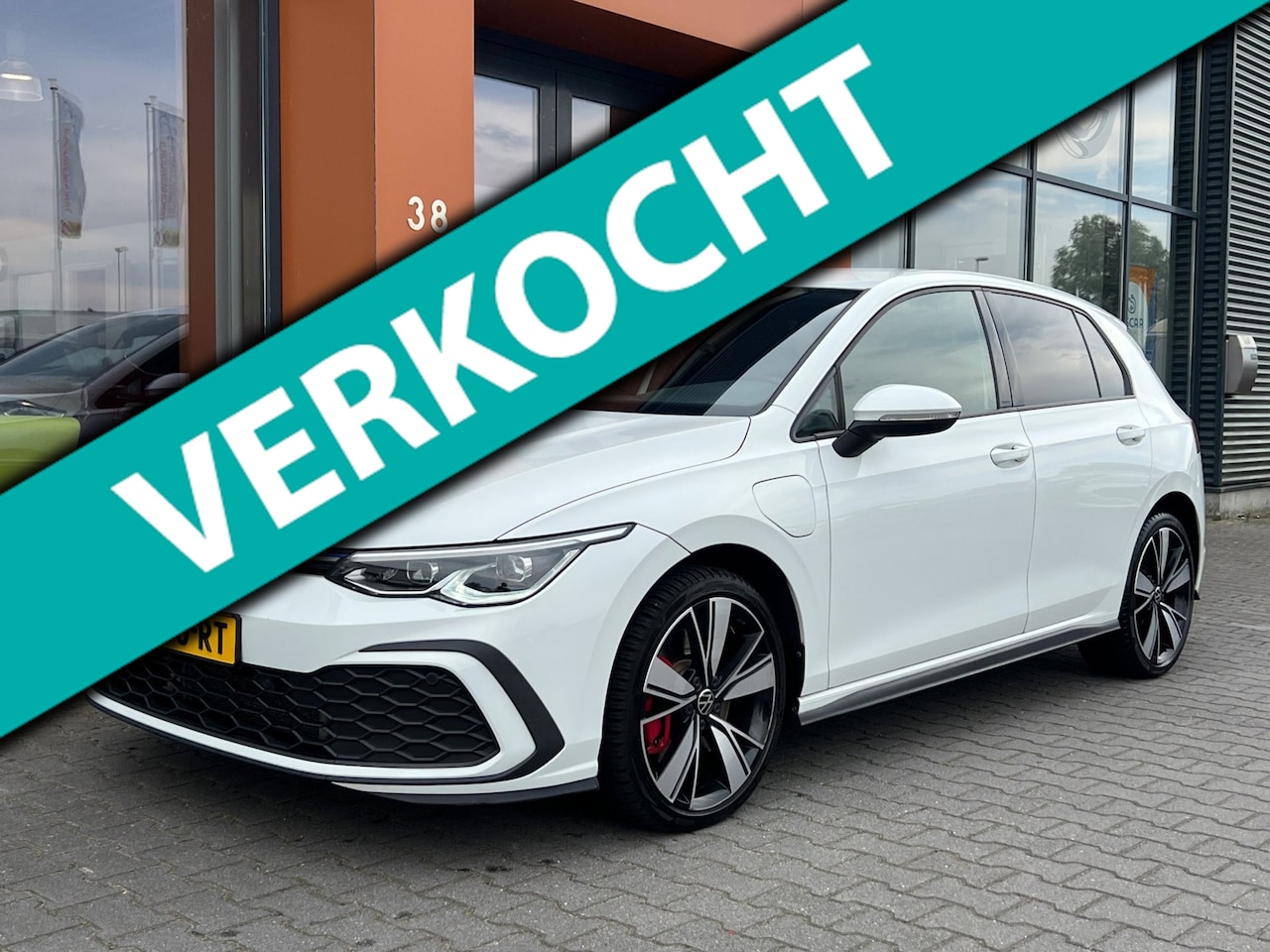 Volkswagen Golf - 1.4 eHybrid GTE|Carplay|Sfeerverl.|IQ-Lights - AutoWereld.nl