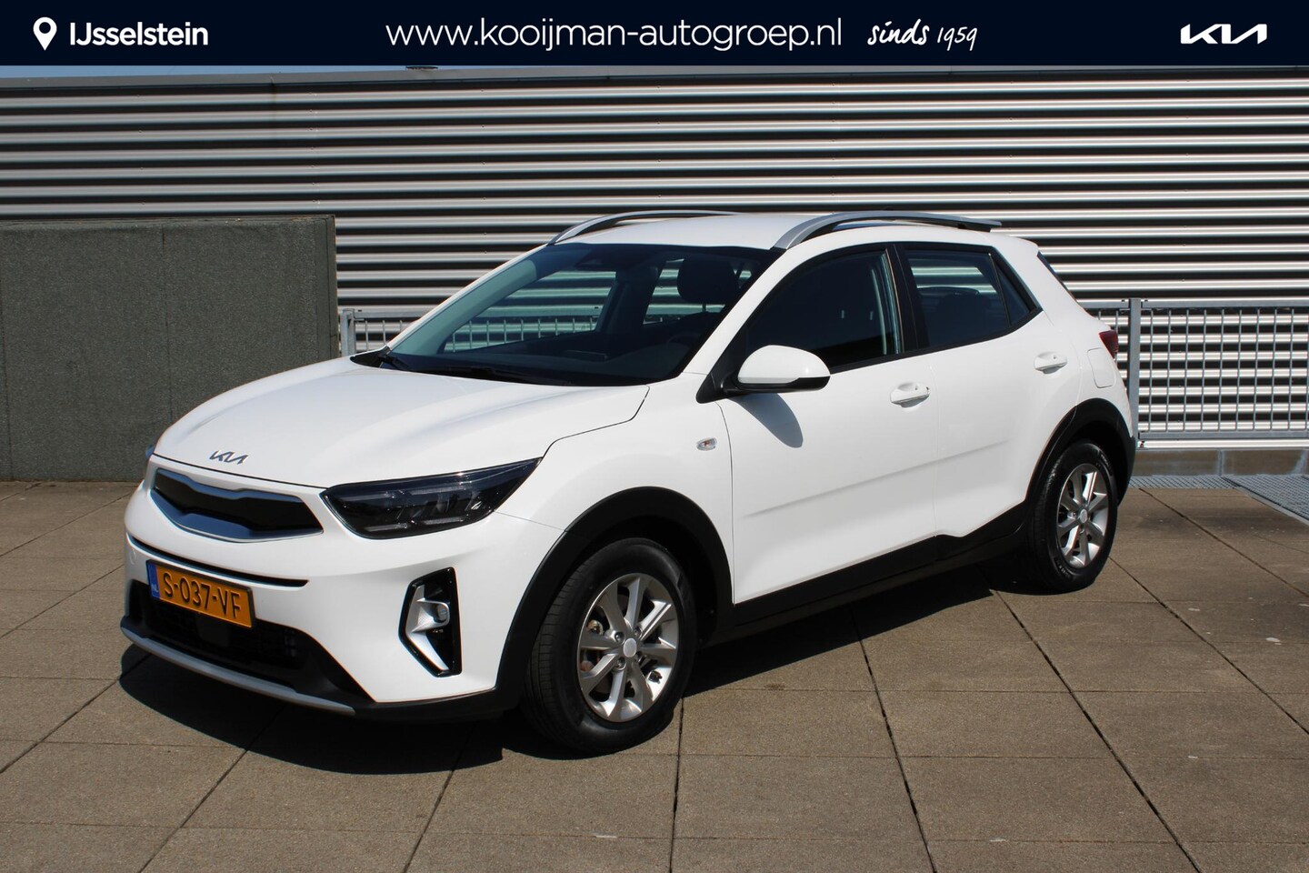 Kia Stonic - 1.0 T-GDi MHEV DynamicLine Climate control / Navigatie /  LMV - AutoWereld.nl
