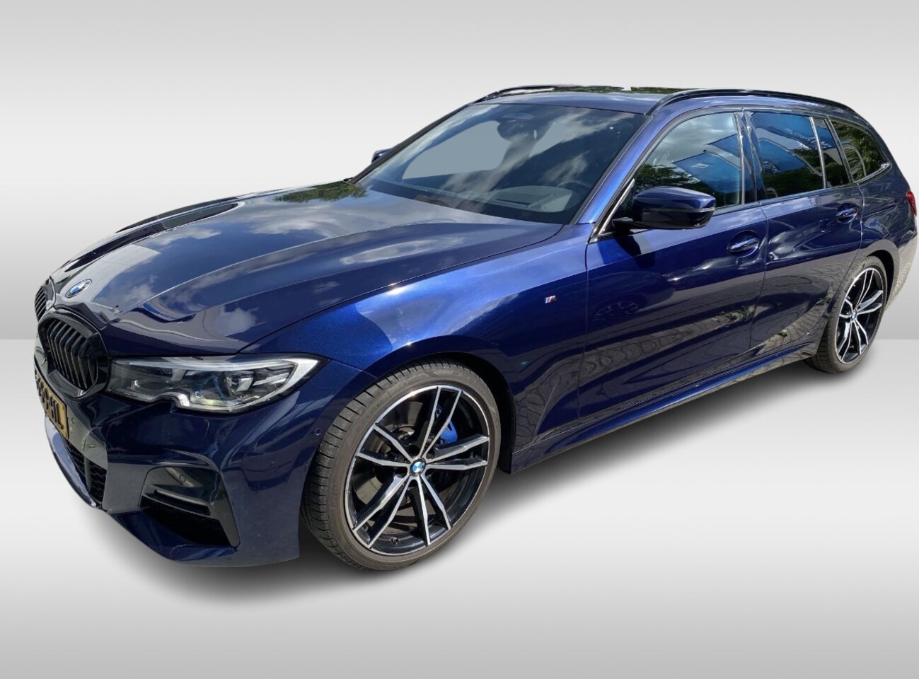 BMW 3-serie Touring - 330i High Executive Ed. M Sport / Trekhaak / Panoramadak / 360Camera / Head-up / Keyless / - AutoWereld.nl