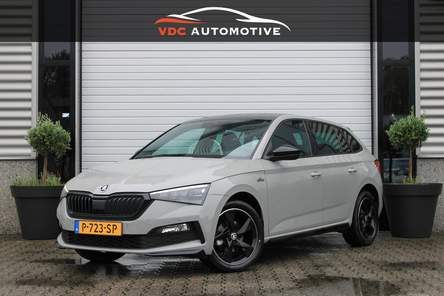 Skoda Scala - 1.0 TSI Monte Carlo Pano | LED | Nardo | Virtual | Clima | Navi | Camera | Stoelverwarming - AutoWereld.nl