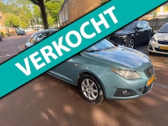 SEAT Ibiza ST - Airco / Stoelverwarming / Leer / Leuke auto