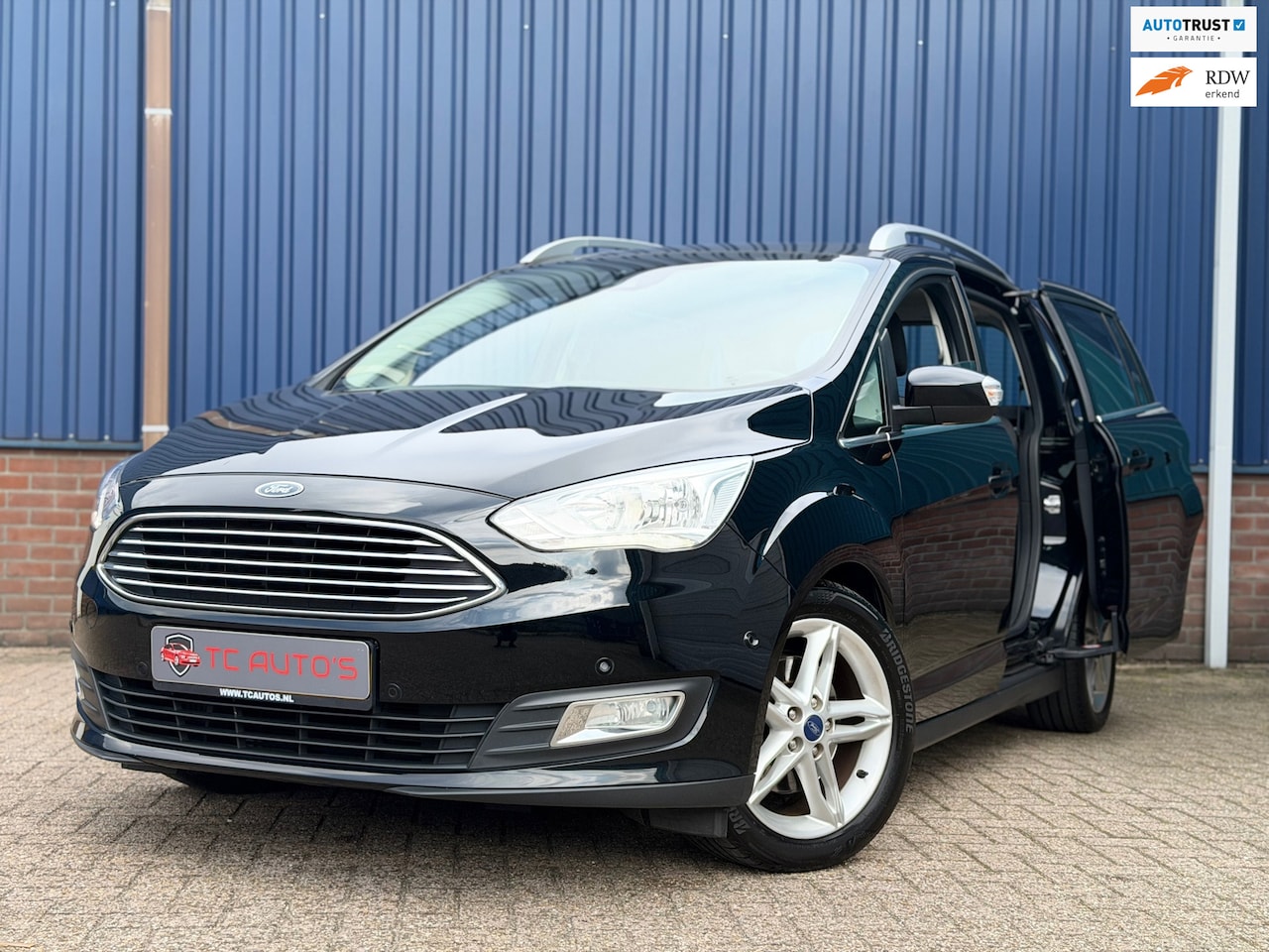Ford Grand C-Max - 1.0 Titanium Schuifdeuren, Panoramadak, Airco - AutoWereld.nl