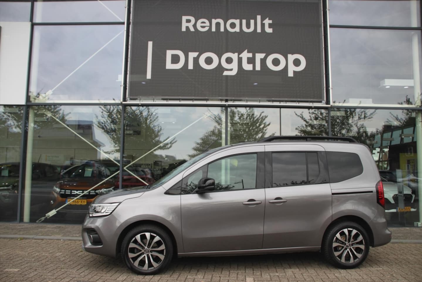 Renault Kangoo - 130PK-TECHNO-70DKM-NAVI-CRUISE-CAMERA- - AutoWereld.nl