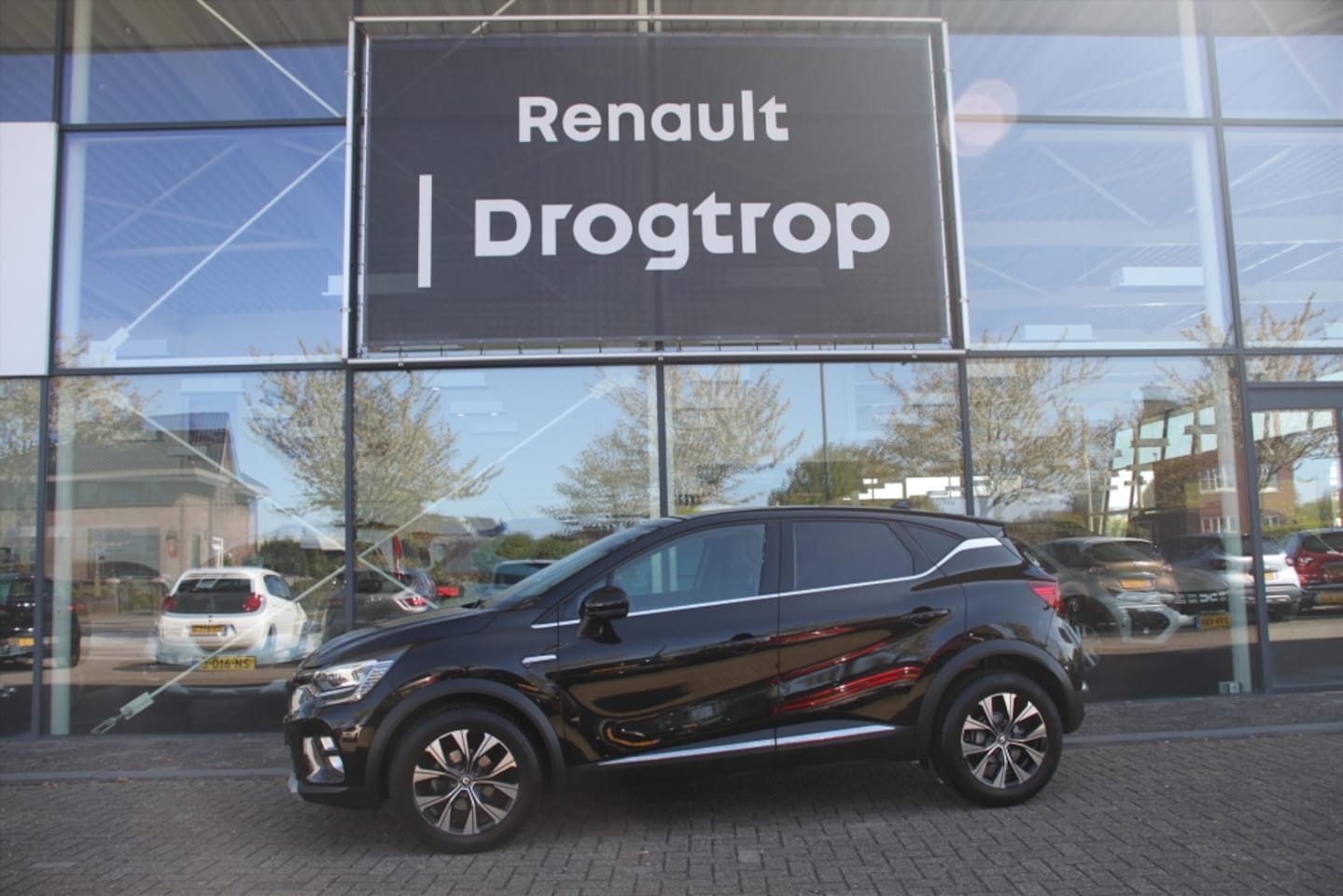 Renault Captur - 140PK-TECHNO-AUTOM-56DKM-NAVI-CLIMA-CAMERA- - AutoWereld.nl