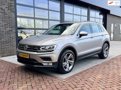 Volkswagen Tiguan - 2.0 TSI 4Motion Highline | Autom | CarPlay | Trekhaak |