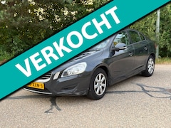 Volvo S60 - 1.6 T3 Kinetic Airco Dodehoek Detectie Navi NAP
