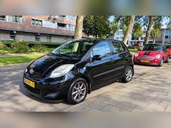 Toyota Yaris - 1.3 VVTi Aspiration AUTOMAAT I AIRCO I GOED ONDERHOUDEN