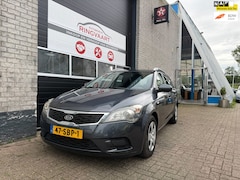 Kia Cee'd Sporty Wagon - 1.6 CRDi X-tram 1 Jaar APK