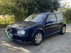 Volkswagen Golf - 1.6 www . autoforero . nl