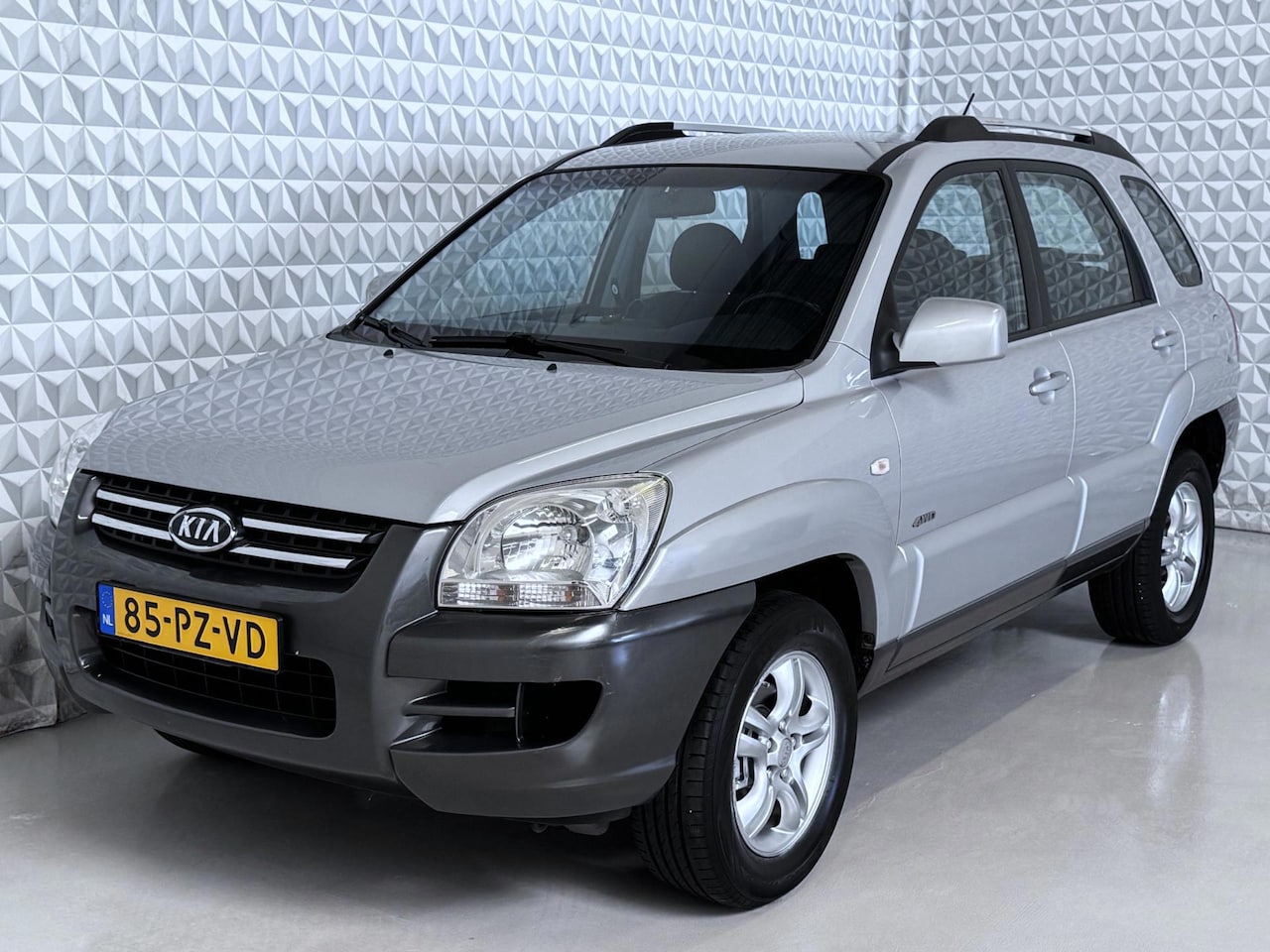 Kia Sportage - 2.7 V6 Adventure 4WD Automaat 2e eigenaar (2005) - AutoWereld.nl