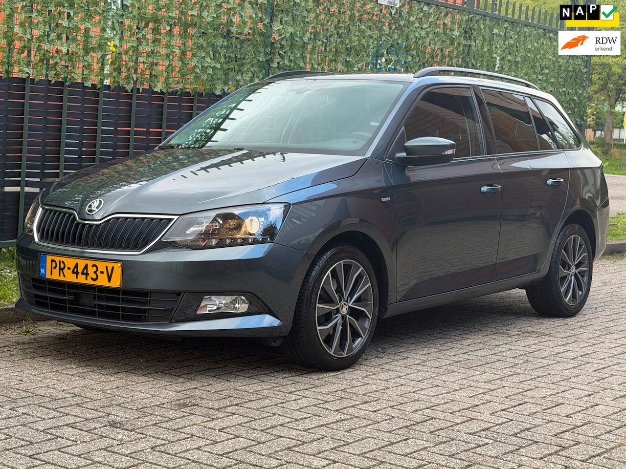Skoda Fabia Combi - 1.0 TSI Drive grijs 2017 CRUISE|NAVI|NAP - AutoWereld.nl