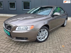 Volvo S80 - 4.4 AWD Summum, TOP STAAT, full option netto € 13.999, bijtelvriendelijk, 4ever Youngtimer