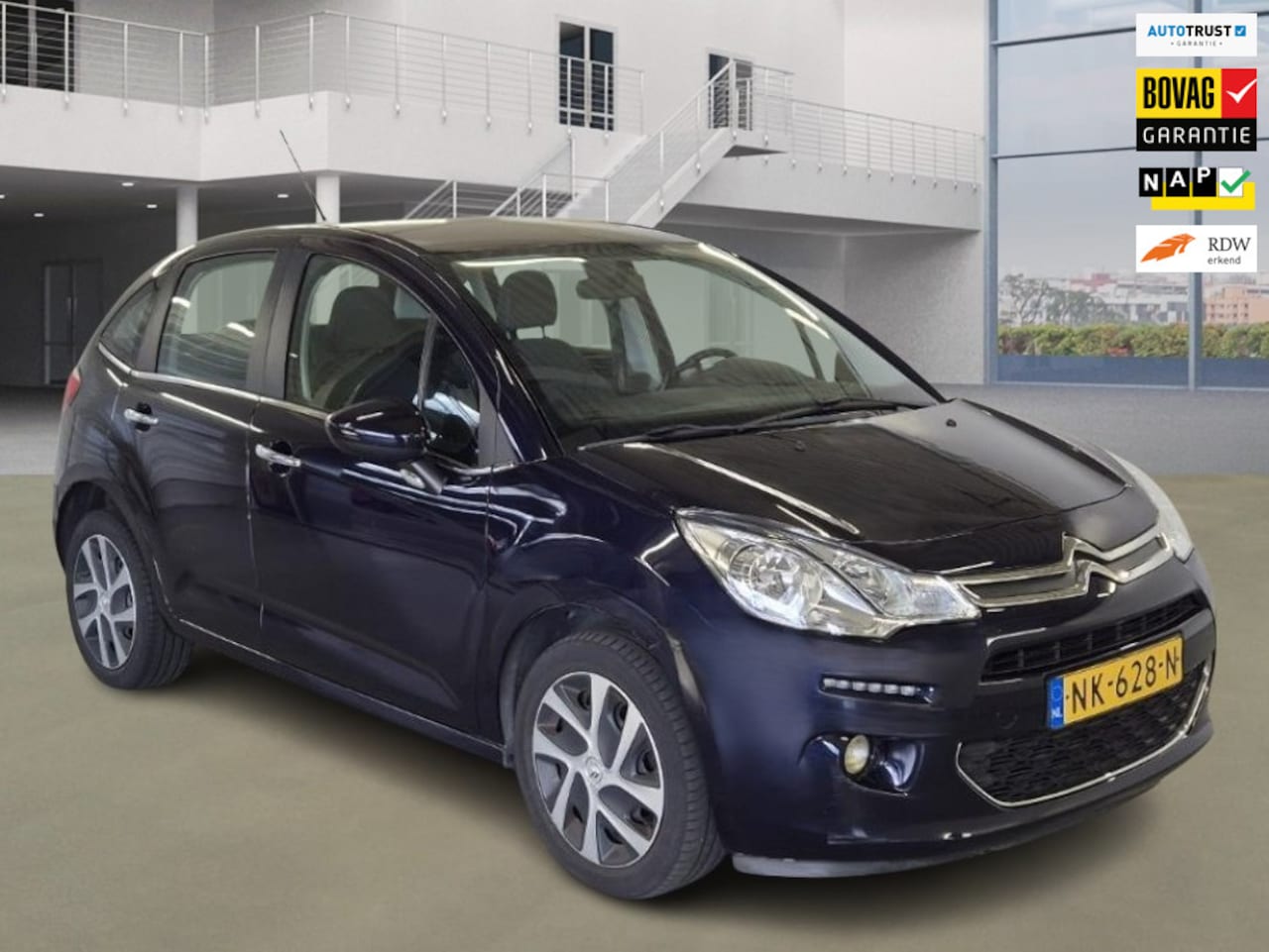 Citroën C3 - 1.2 PureTech Selection Automaat 1e Eig. +NAP NL-auto - AutoWereld.nl