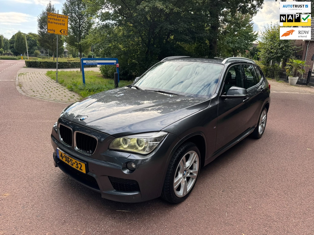 BMW X1 - SDrive20i High Executive / Navi / Pano / Xenon / Leder / NAP / - AutoWereld.nl