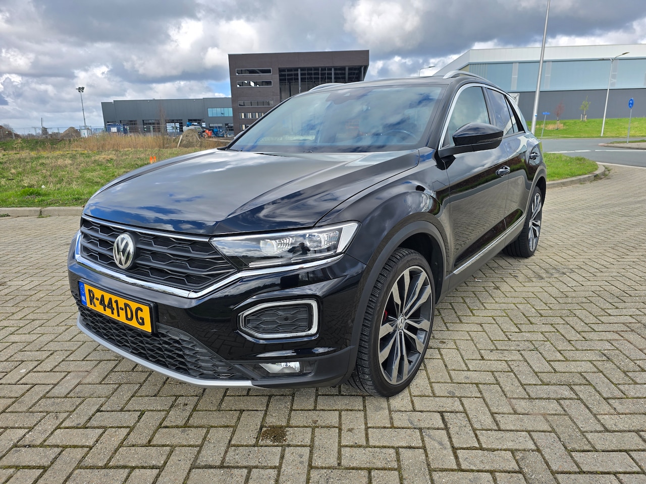 Volkswagen T-Roc - 2.0 TSI 4Motion Sport - AutoWereld.nl