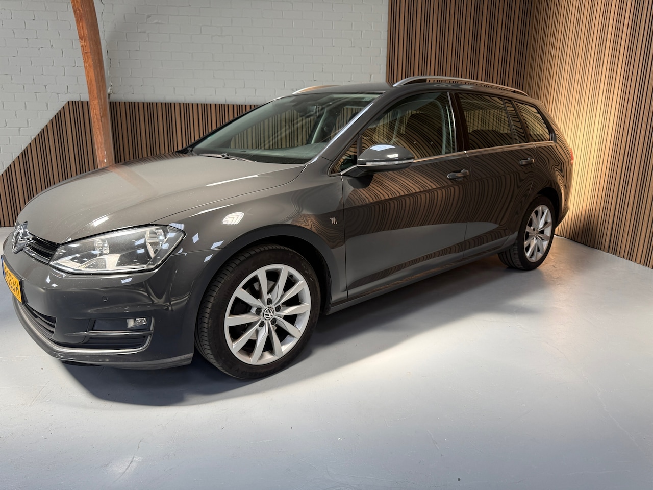 Volkswagen Golf Variant - 1.2 TSI Massage, Business Edition Connected, Vol, massage Stoelen verwarmd, camera, nieuwe - AutoWereld.nl