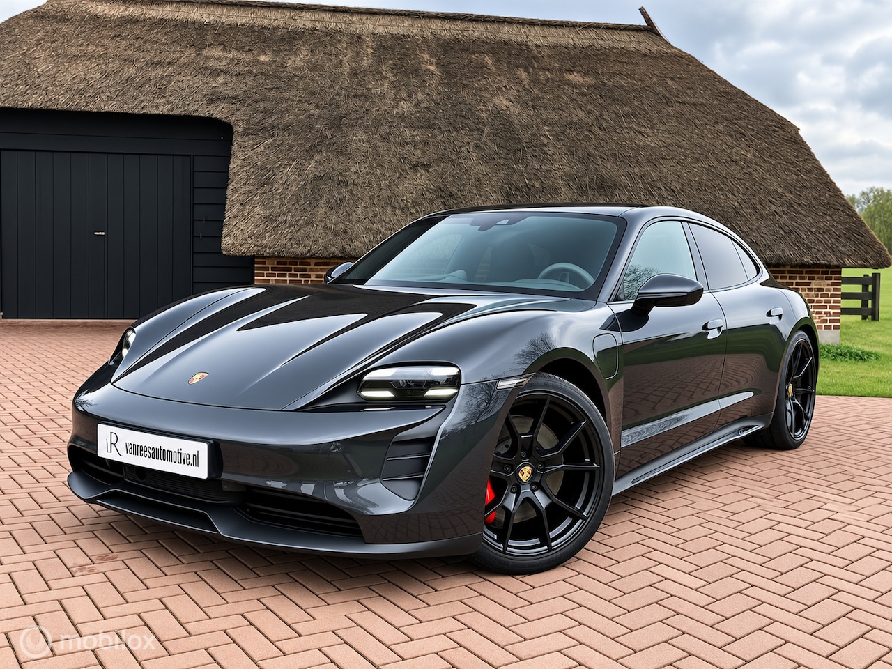 Porsche Taycan Sport Turismo - GTS 93 Sport Chrono Sunshine 93 - AutoWereld.nl
