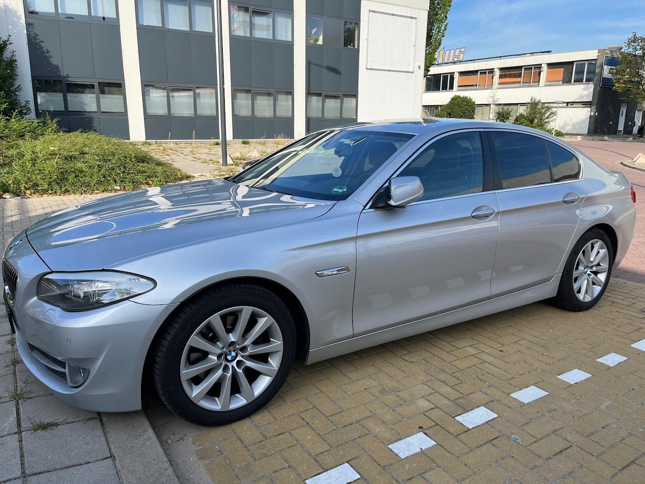 BMW 5-serie - 528i High Executive - AutoWereld.nl