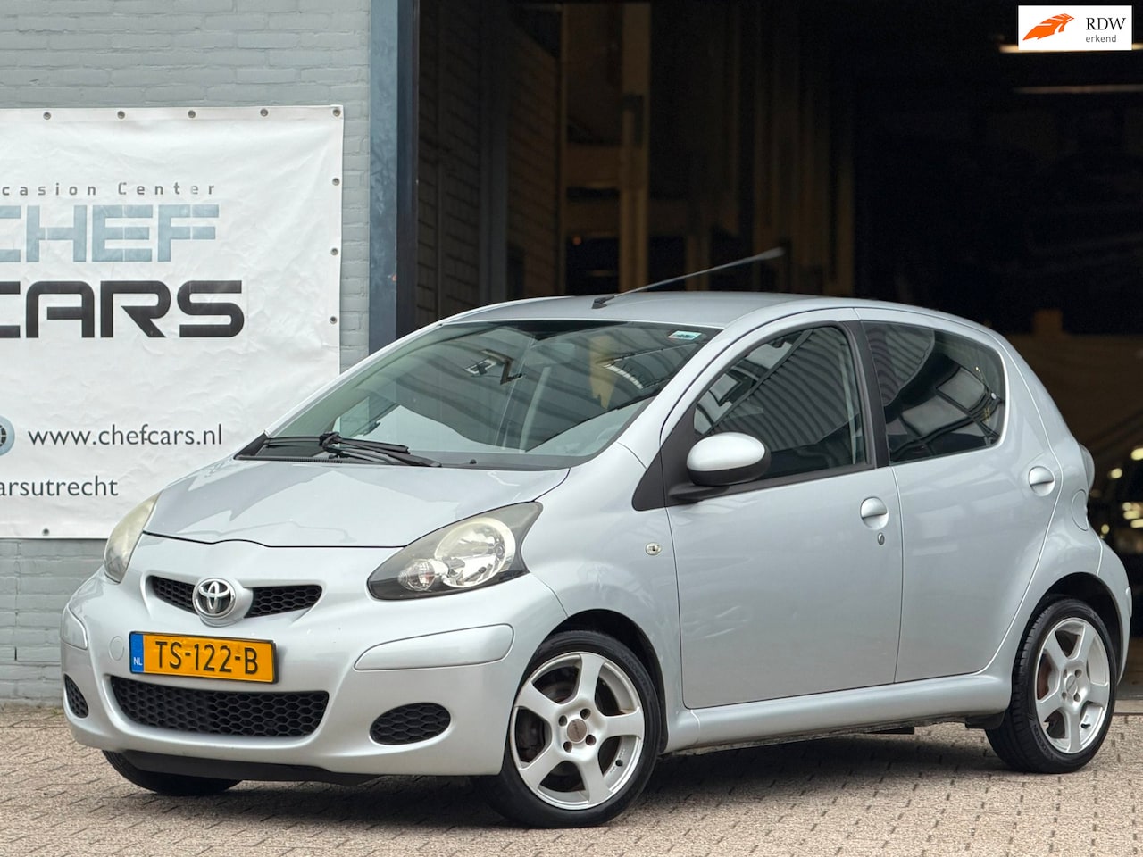 Toyota Aygo - 1.0|ORGKM|AIRCO|5DEURS|BOEKJES|2EIGENAAR NL|LM! - AutoWereld.nl